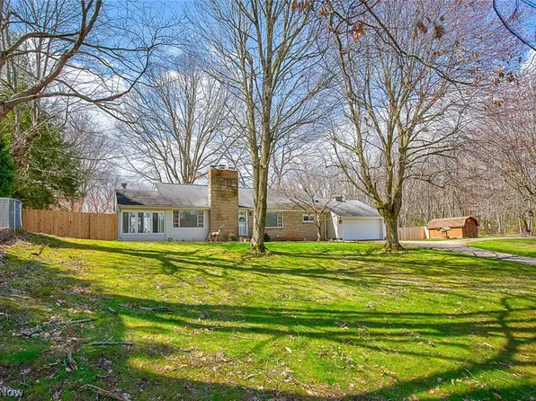 1105 Marquardt Ave NW, North Canton, OH 44720