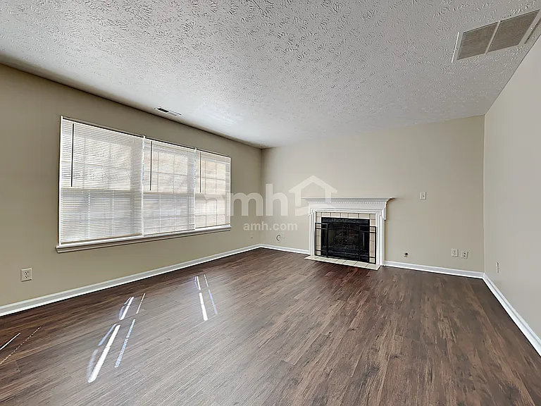 4803 Oakton Way — Photo 7