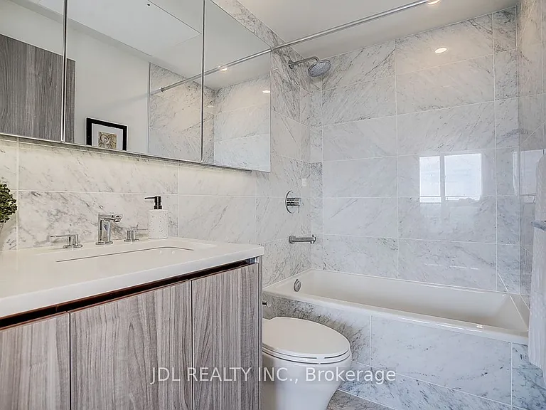 95 McMahon Dr #3102 — Photo 33