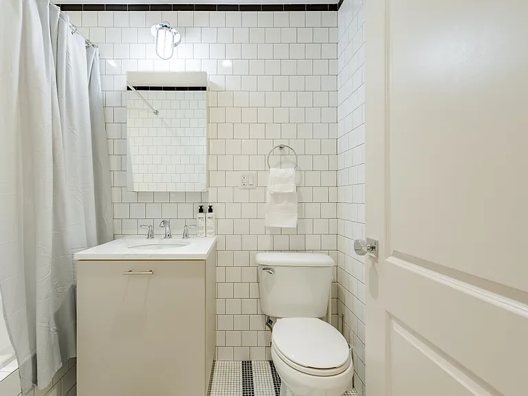 405 E 78th St #4B — Photo 25