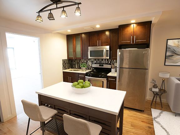 5th image of 1229 Decatur St #1