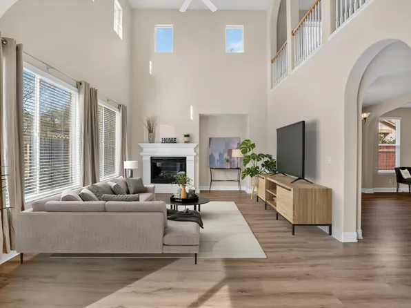 12410 Canyonlands Dr, Rancho Cordova, CA 95742