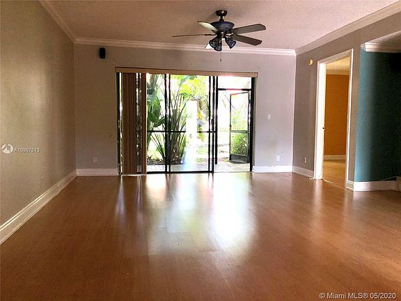 4th image of 1005 Congressional Way #1005