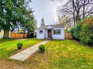 1102 W Cherry St, Centralia, WA