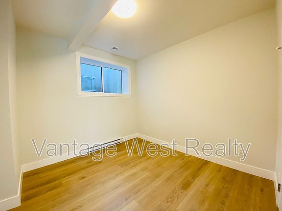 4th image of 212 Skyland Dr Unit 2