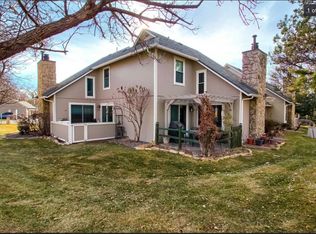 2691 S Xanadu Way UNIT B, Aurora, CO 80014