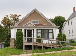 806 N 1st St, Ishpeming, MI 49849