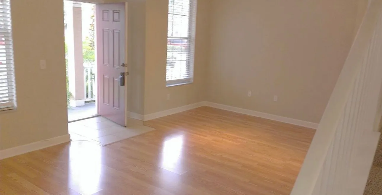2 bed, 2.5 bath, 1398 sqft, $1,750 — Photo 3