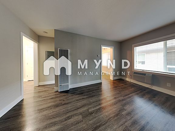 4th image of 1626 27th St APT 10