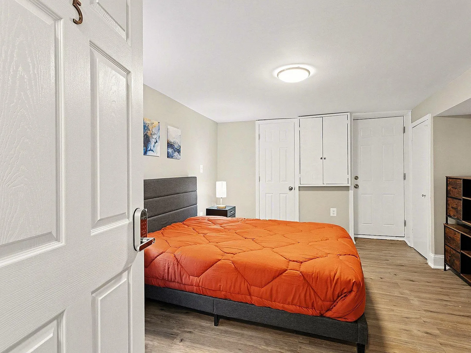 4 bed, 2.0 bath, 1930 sqft, $797 — Photo 3