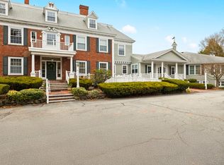 5 Porter Rd UNIT 105, Andover, MA 01810