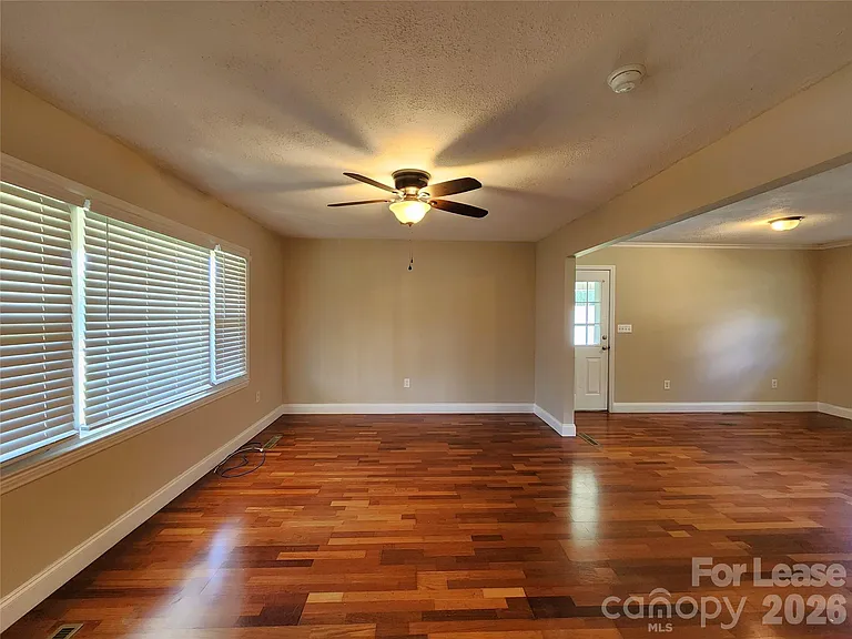 1052 Rembrandt Dr SW — Photo 2