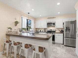 1988 Arnold Way, Alpine, CA 91901