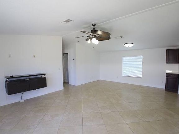 4th image of 1806 NW 21st Ter #364