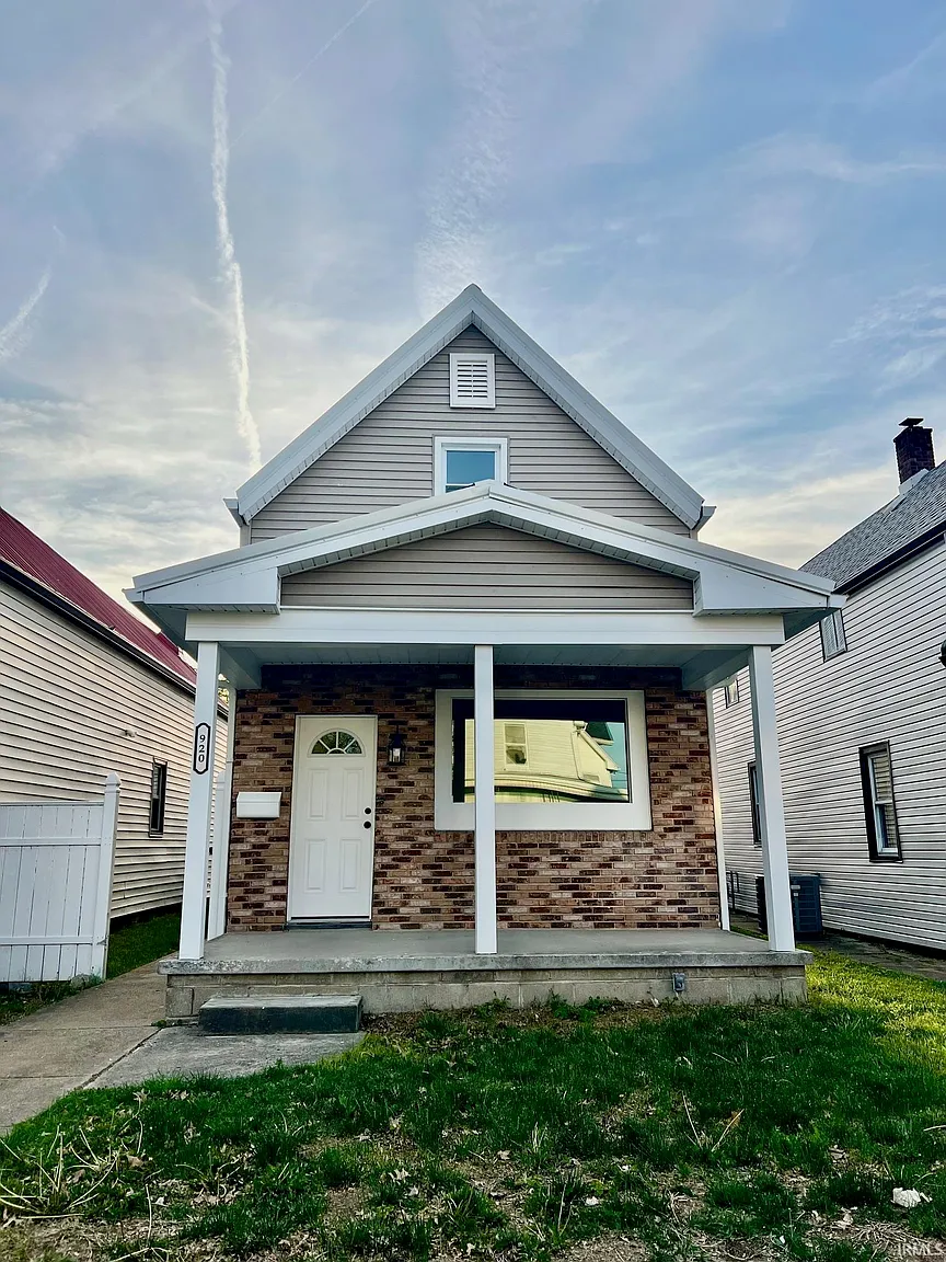 920 Edgar St photo 1