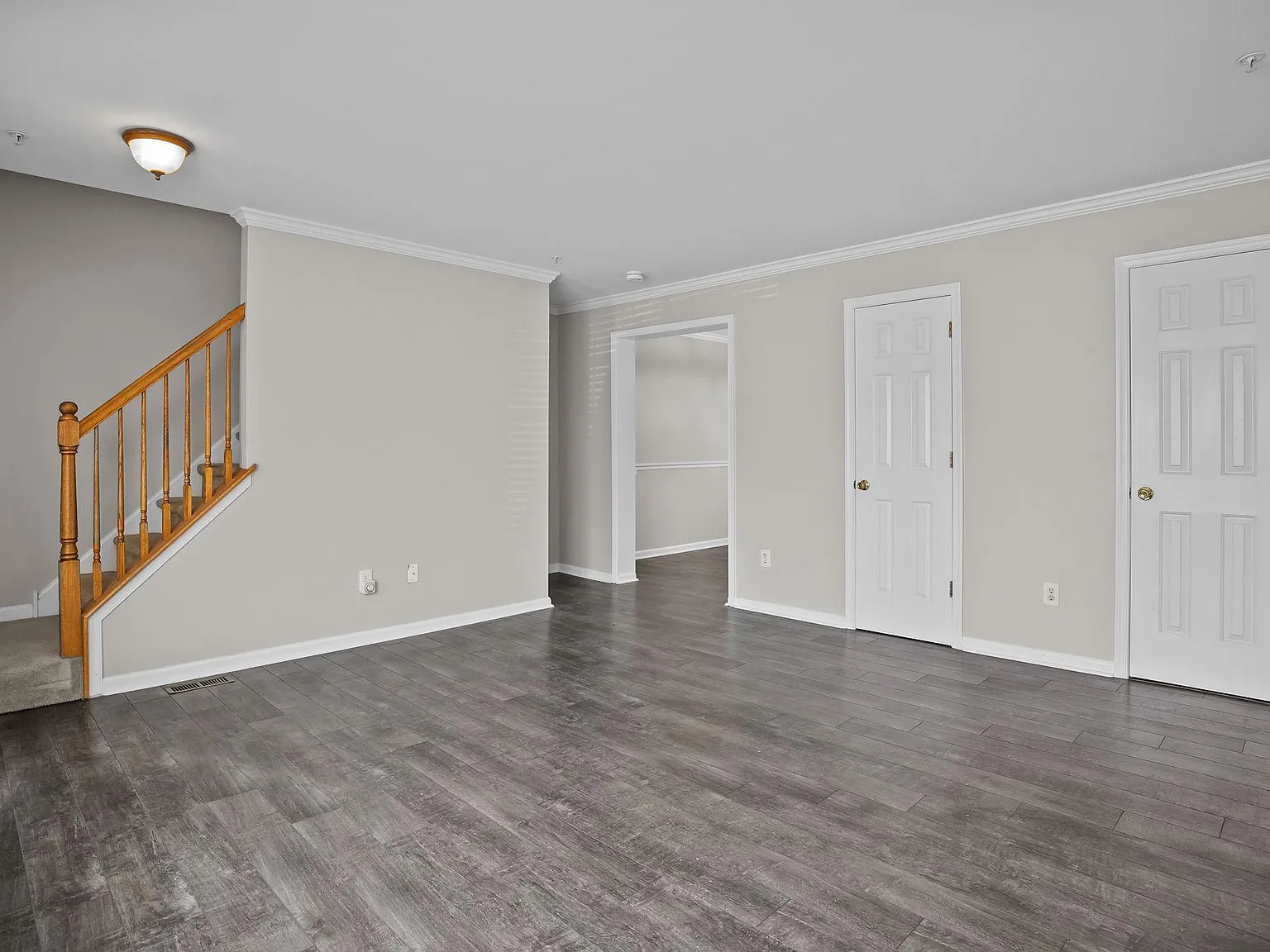 618 Songbird Ct — Photo 4