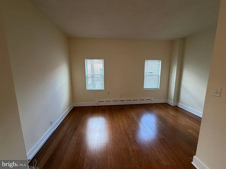 1436 Wolf St #2 — Photo 5