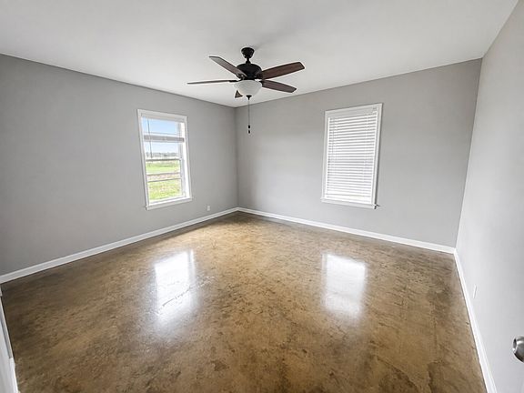 5th image of 5283 Carpenters Bluff Rd