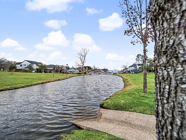 14822 Spica Ct — Photo 42