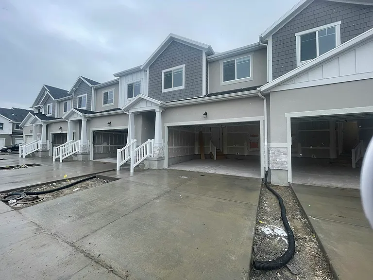4163 W 2060 N — Photo 1