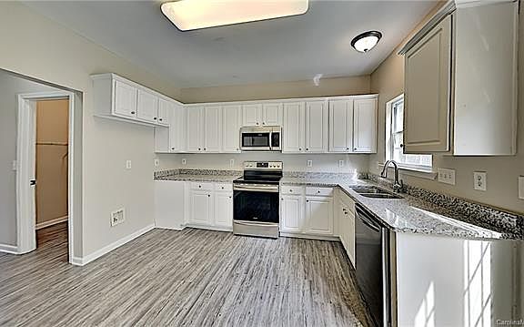 4th image of 3027 Hornell Pl