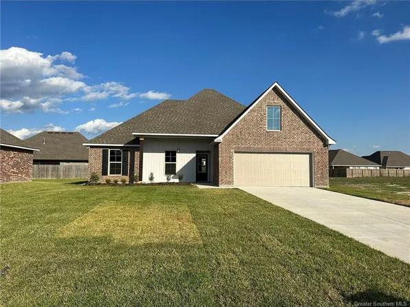 1840 Bowen Rd, Lake Charles, LA 70611