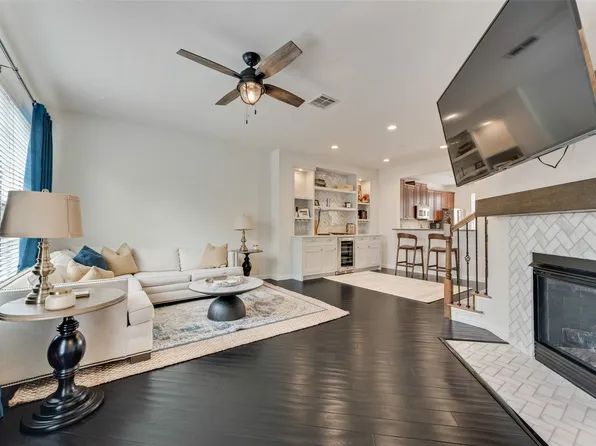 1412 Biltmore Ln, Irving, TX 75063