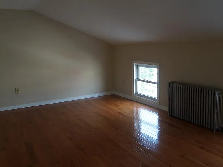 125 W 1st Ave — Photo 5