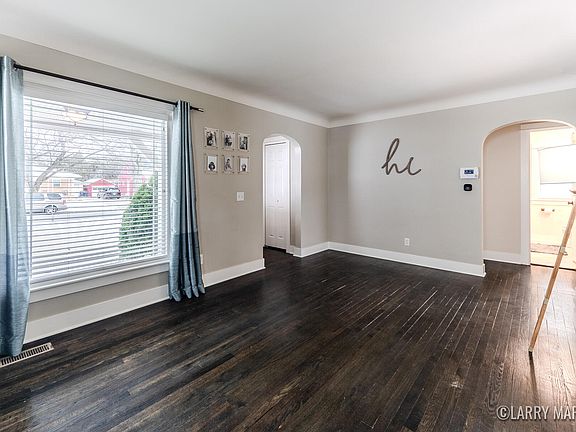 2nd image of 2246 Estelle Dr SE