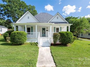 619 Oak St, Mooresville, NC 28115