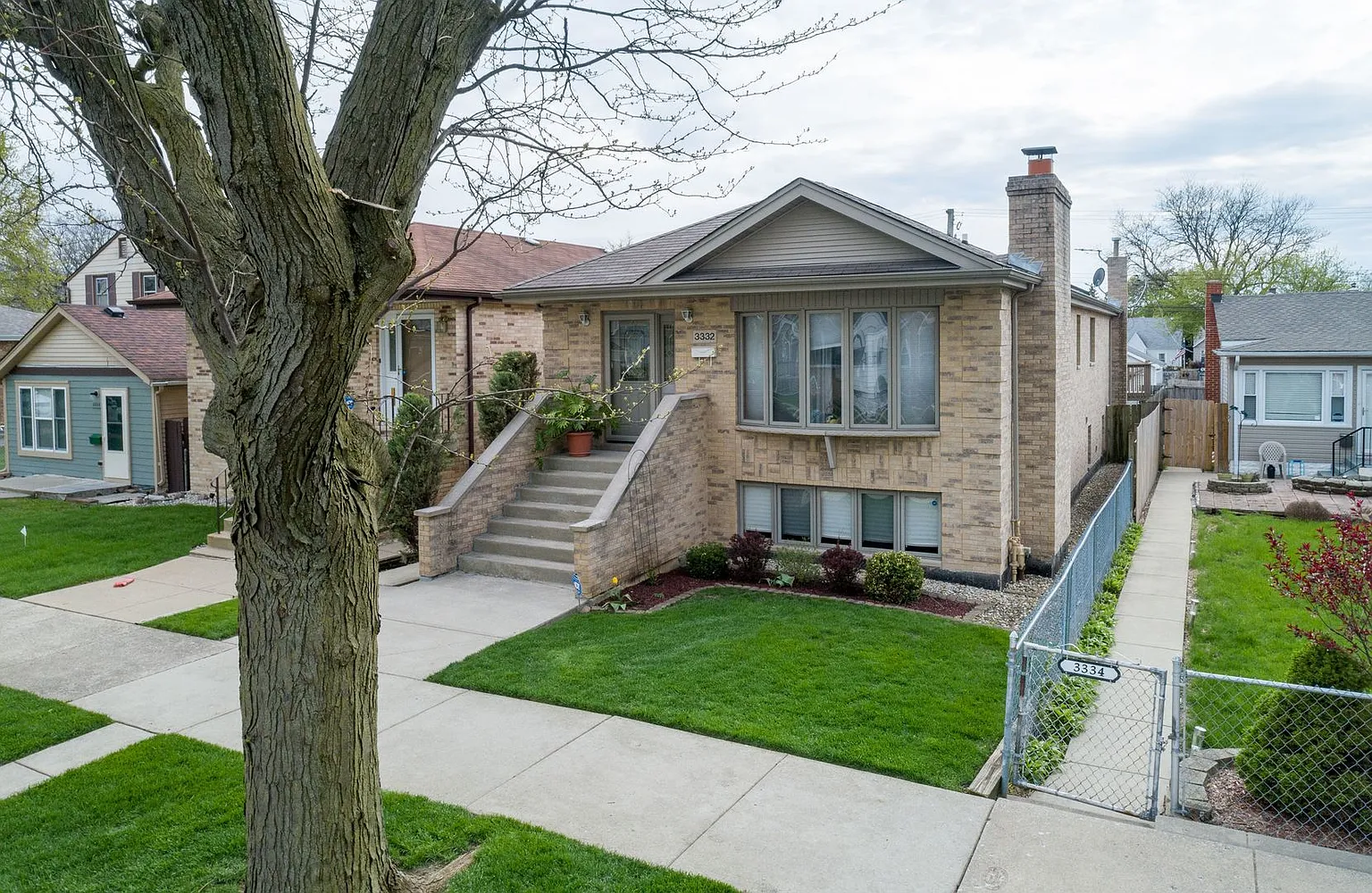 3332 N Opal Ave photo 1