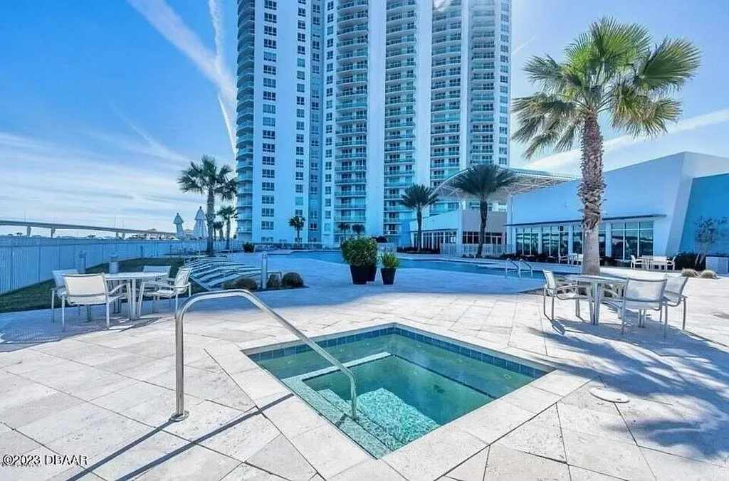 2 bed, 1660 sqft, $3,500 — Photo 1