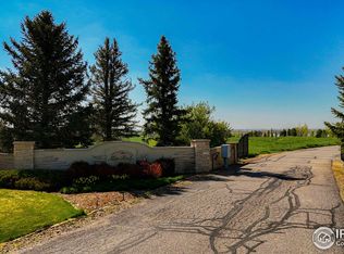 9766 Meadow Ridge Ln, Longmont, CO 80504