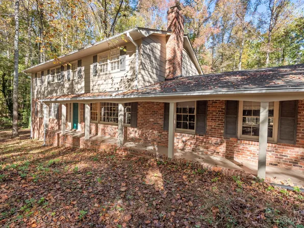 8301 Adrian Ct, Charlotte, NC 28270