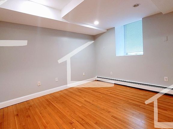 19 Abbottsford Rd. Brookline Unit Photo 10