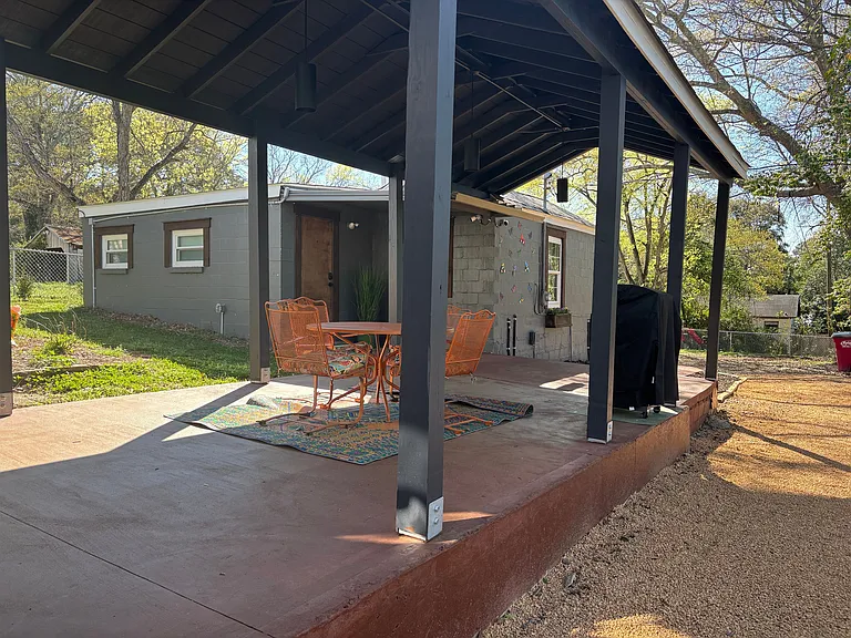 360 Rogers Ave #B — Photo 13