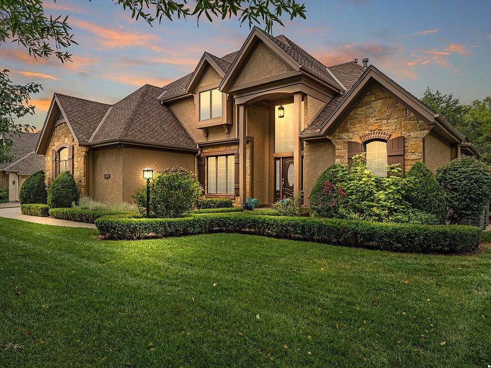 1807 Foxfire Dr, Lawrence, KS 66047 | MLS #166457 | Zillow