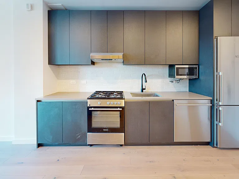 14474 Northern Blvd #7C — Photo 7