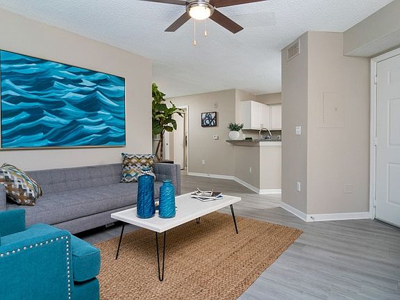 3rd image of 1015 Ohana Way #4-307