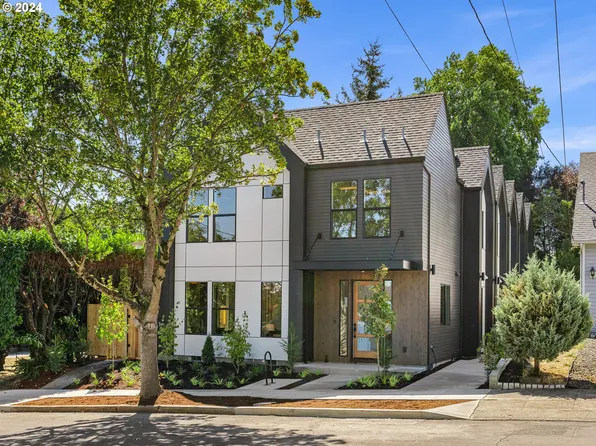 1788 SE Spokane St #6, Portland, OR 97202