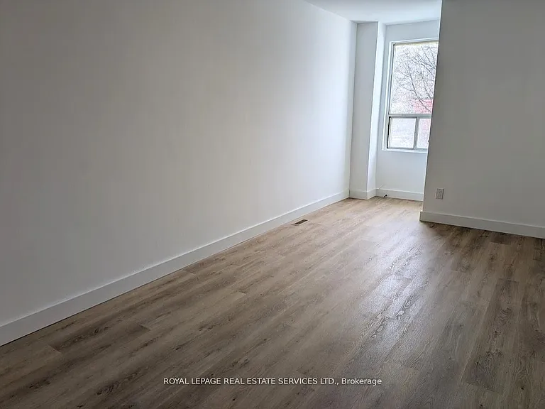 272 Lakeshore Rd E #UPPER — Photo 15