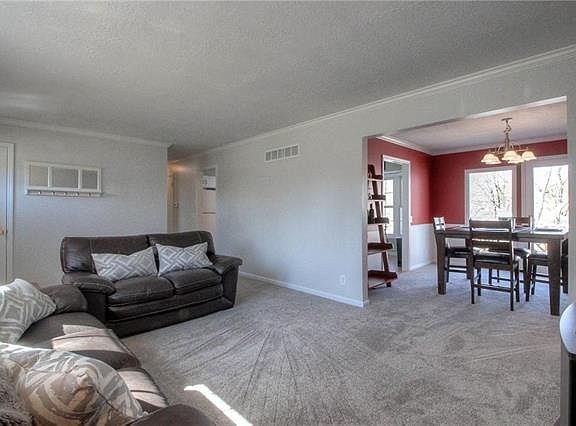 3rd image of 9308 Moody Park Dr