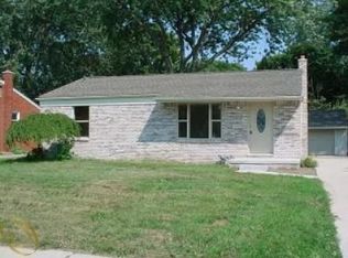 22840 Farmington Rd, Farmington, MI 48336