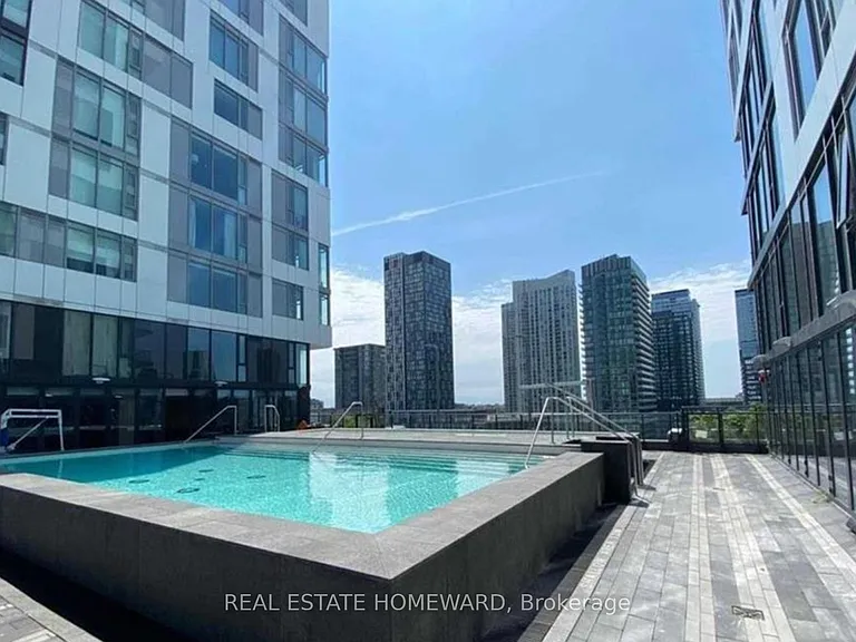 576 Front St W #701 — Photo 22