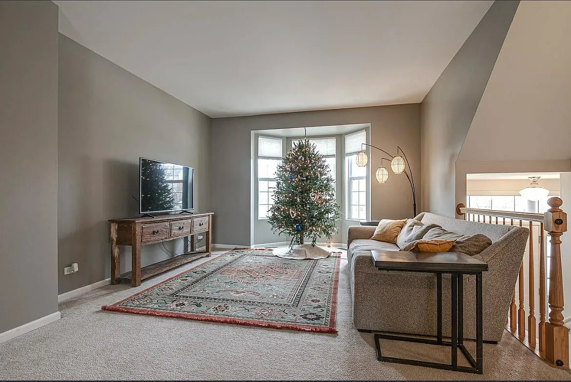 2 bed, 1856 sqft, $2,500 — Photo 4