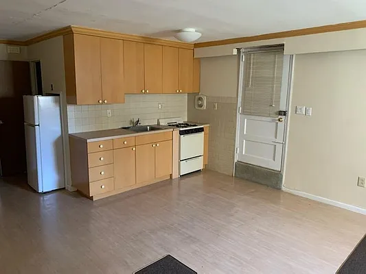 Rented by Astoria Park Realty Group Inc | media 1