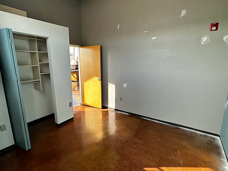 118 Holmes St #4 — Photo 12