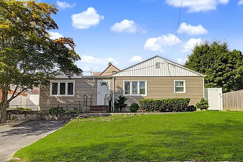 28 Roundhill Dr Photo 1 28 Roundhill Dr Photo 1