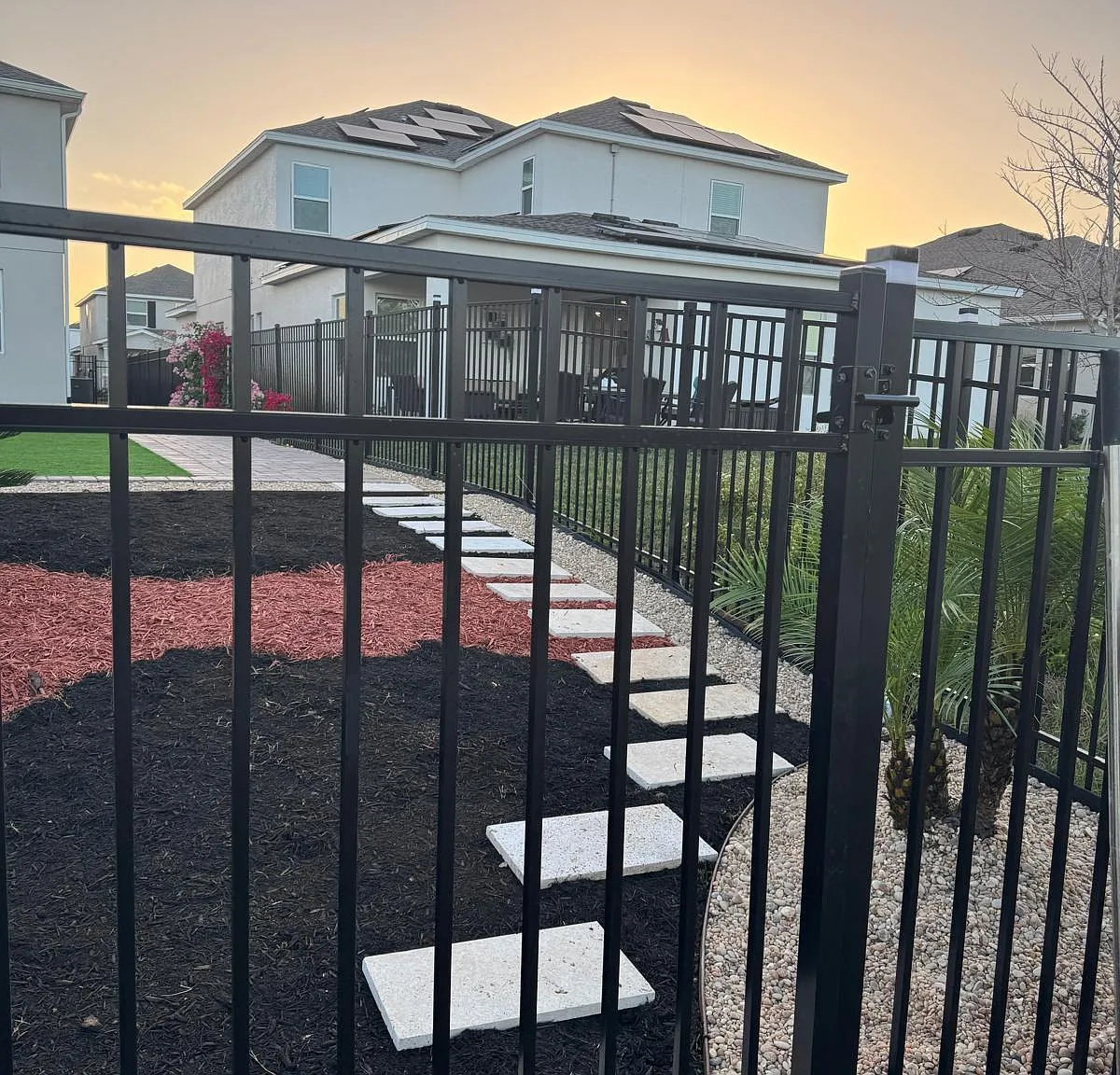 5 bed, 3791 sqft, $5,000 — Photo 3