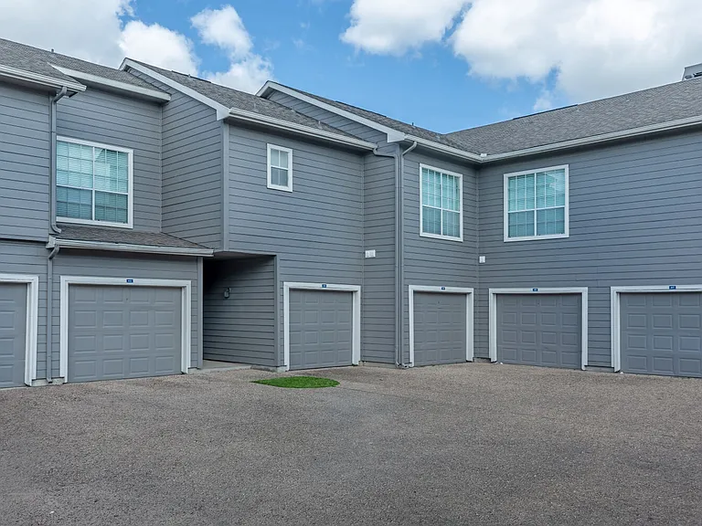 Richmond Towne Homes — Photo 23